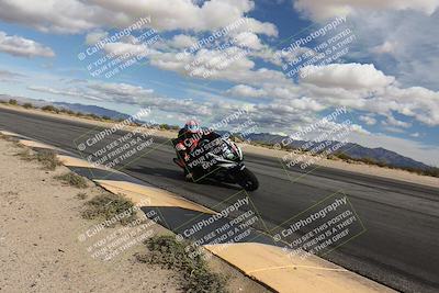 media/Nov-16-2025-Race Pace (Sun) [[8c5fa54630]]/Verified Riders/6-Turn 10 Inside (1145am)/